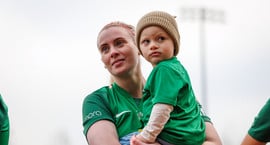 Berglind Björg á von á barni - Missir af öllu...