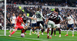 England: Glæsilegt liðsmark tryggði Villa sigur á...