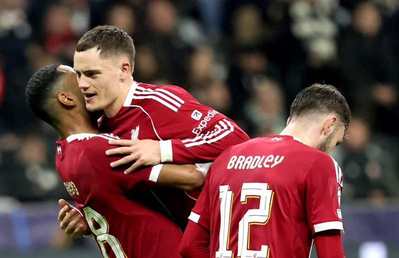Meistaradeildin í dag - Stórleikur á Anfield