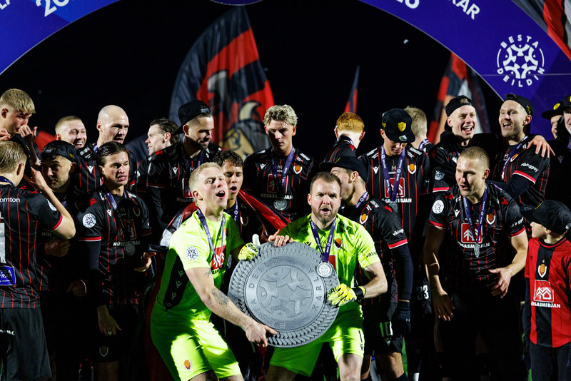 Selja styrktarmiða fyrir Ingvar Jóns