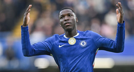 Caicedo sýndi Enzo hvernig á að svara fyrir sögur