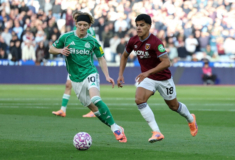 <b>Miðjumaður: Mateus Fernandes (West Ham)</b> - Orkumikill og hæfileikaríkur. Átti skínandi leik gegn Manchester United.