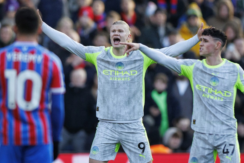 Erling Haaland og Phil Foden skoruðu.