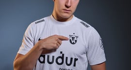 Ætlar út í atvinnumennsku - &bdquo;Eitthvað sem...