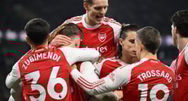 England: Arsenal aftur á toppinn - Leeds fór létt með...