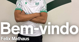 Mætti í leit að vinnu og endaði á að fá samning