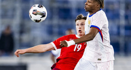 Jaquet í læknisskoðun hjá Liverpool