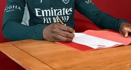 Saka framlengir við Arsenal (Staðfest) - „Vil vinna...