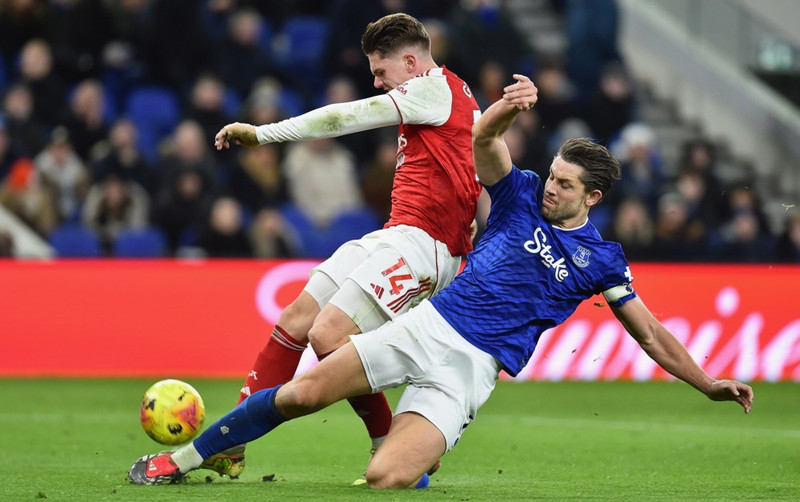 <b>Varnarmaður: James Tarkowski (Everton)</b> - Stórhættulegur í föstum leikatriðum og skoraði í 2-0 sigri gegn Burnley.