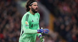 Alisson æfir í dag en óvíst með Tottenham leikinn