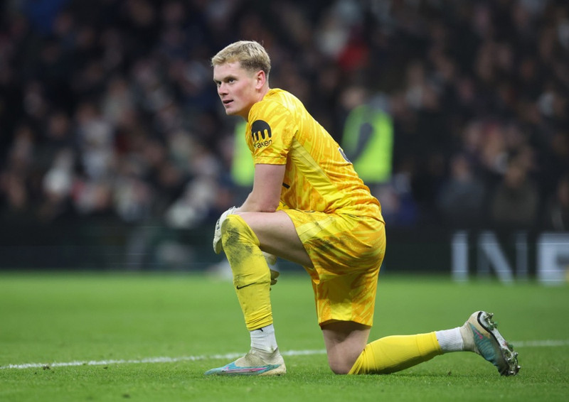 <b>Markvörður: Antonin Kinsky (Tottenham)</b> - Aðhlátursefni eftir martraðaframmistöðu gegn Atletico Madrid en í sigrinum gegn Úlfunum var hann öryggið uppmálað og átti flotta frammistöðu í nauðsynlegum sigri.