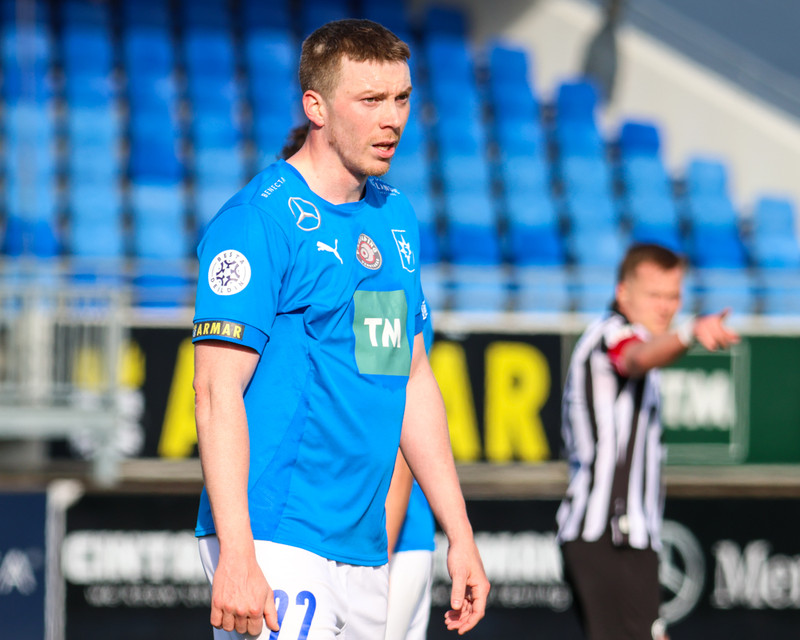Emil þarf að haldast heill.
