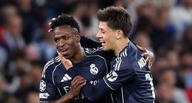 Meistaradeildin: Fjögur mörk dæmd af á Etihad -...