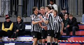 Ísland í dag - Fjórði sigurinn í röð hjá KR?