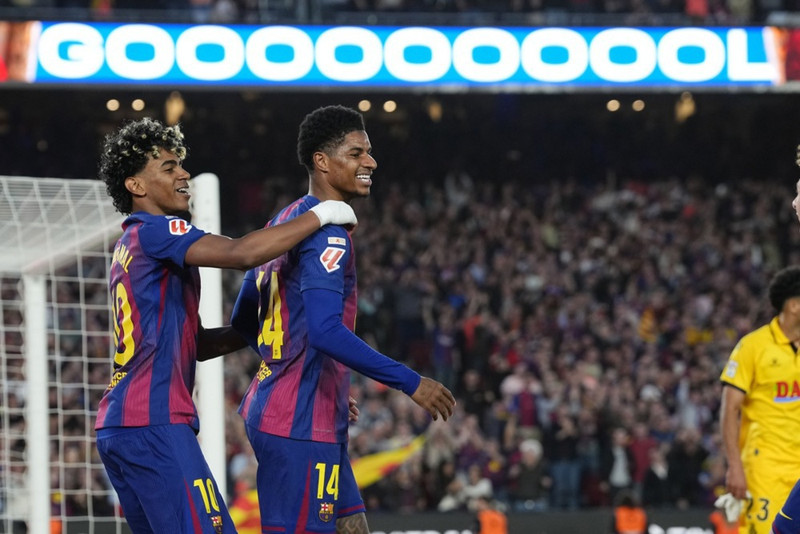 Marcus Rashford og Lamine Yamal