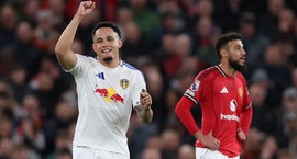 Baulað á Man Utd í hálfleik á Old Trafford