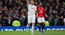 England: Tíu leikmenn United óheppnir að tapa