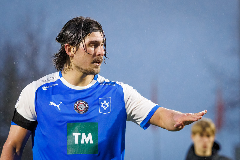 Örvar lék með Víkingi 2017-2019.