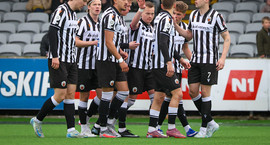 Besta deildin: Sjóðandi heitir KR-ingar skoruðu...