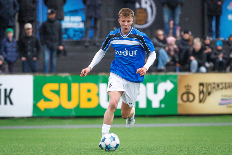 Róbert Hugi æfir með Hammarby