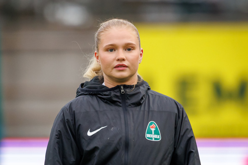 Mikaela Nótt á von á barni