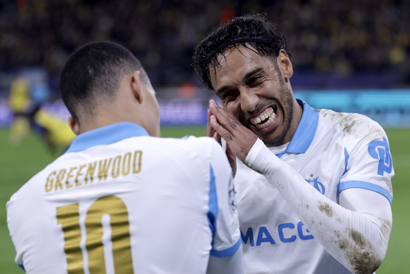 Roma berst við Fenerbahce um Mason Greenwood