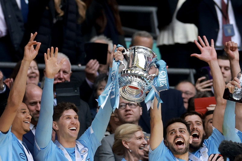 Bernardo Silva og John Stones byrja í sínum síðasta leik
