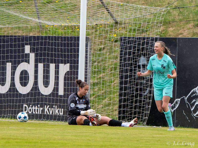 Myndaveisla: Átta mörk í Krikanum og fyrsta þrennan