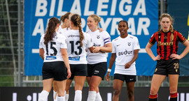 Ísland í dag - Ekkert frí í fótboltanum