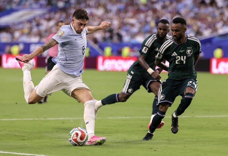 Federico Valverde lætur vaða á markið