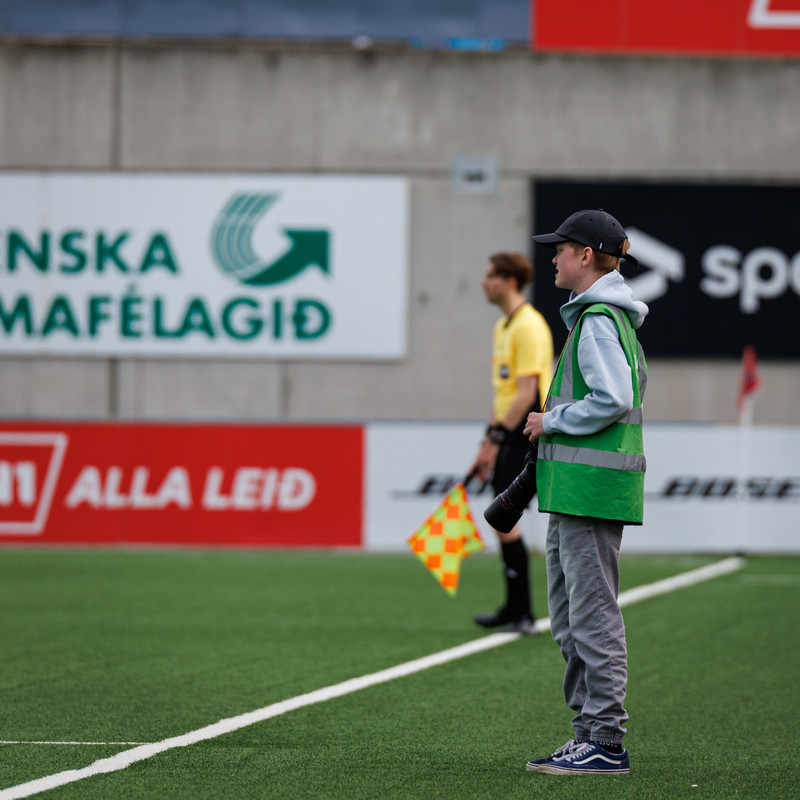 Myndaveisla: Keflavík náði í stig á Hlíðarenda
