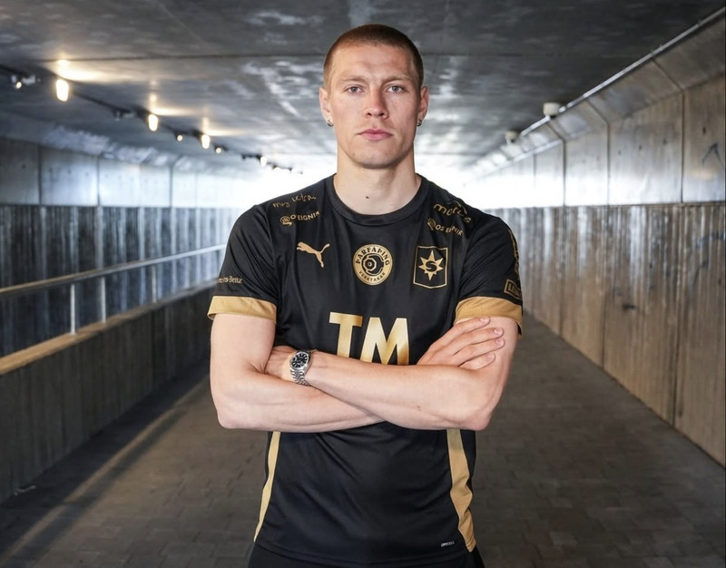 Birnir Snær tekur sig vel út í nýju treyjunni.