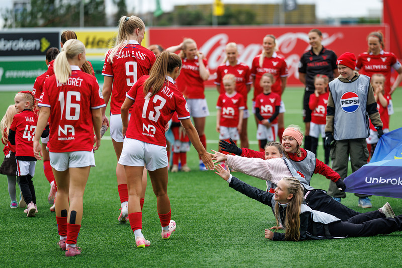 Uppbótartíminn - FH óstöðvandi og til skammar fyrir Val