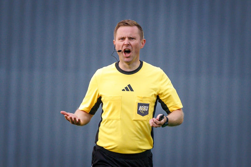 Sveinn Arnarsson var á gæsaveiðum í miðjum leik