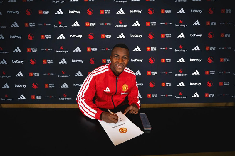 Ungur kólumbískur miðjumaður til Man Utd (Staðfest)