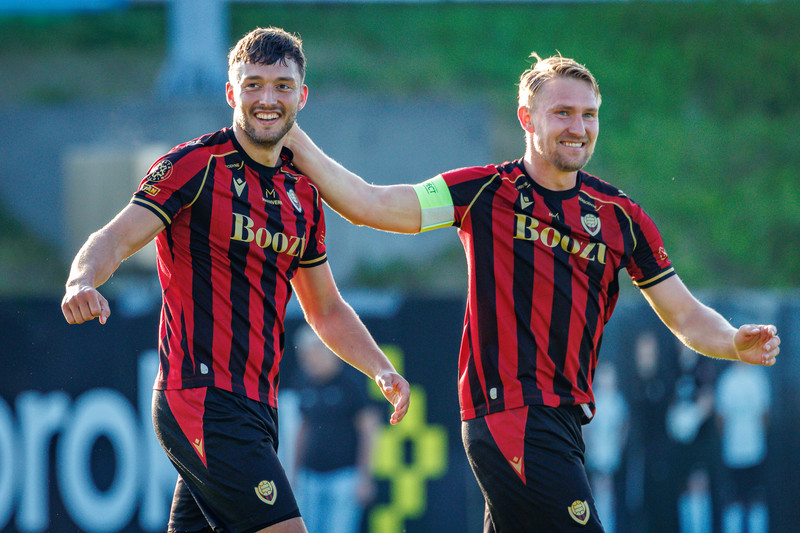 Gunnar og Oliver Ekroth hafa myndað frábært miðvarðarpar í vörn Víkings.
