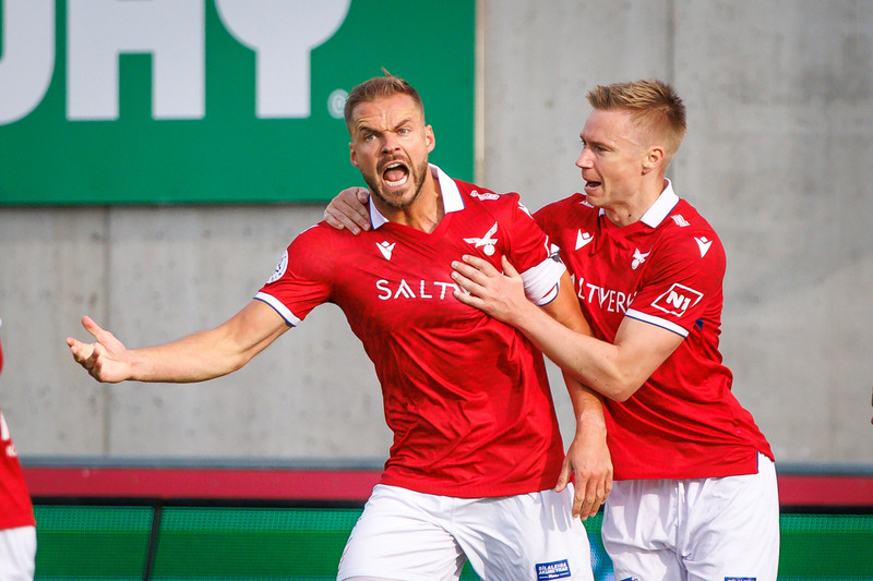 Hólmar Örn skoraði mark Vals í fyrri háfleik