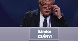 Infantino hefur misst stuðning fimm af átta...