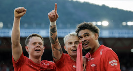 Sjáðu mörk Íslendingana og rauða spjald Kristals í...
