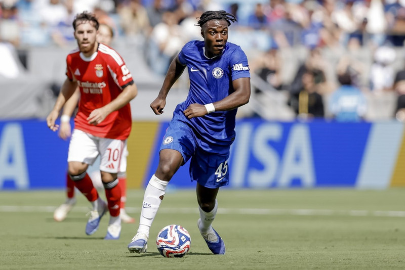 Stórkostleg byrjun Chelsea - Lavia opnaði markareikninginn