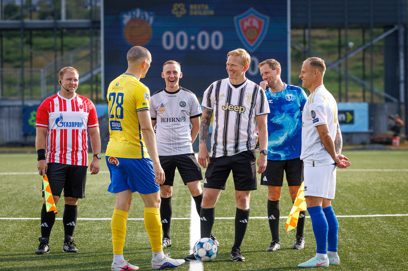 Myndir Treyjupartí í Bestu - Í Stoke treyjum eins og pabbar þeirra
