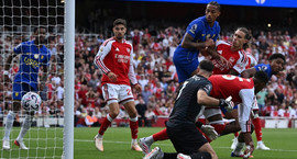 England: Meistararnir of stór biti fyrir Chelsea