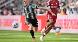 Gætu samt selt Hall til Man Utd