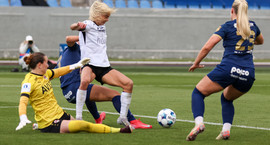 Einkunnir í bikarúrslitum kvenna - Mollee Swift...