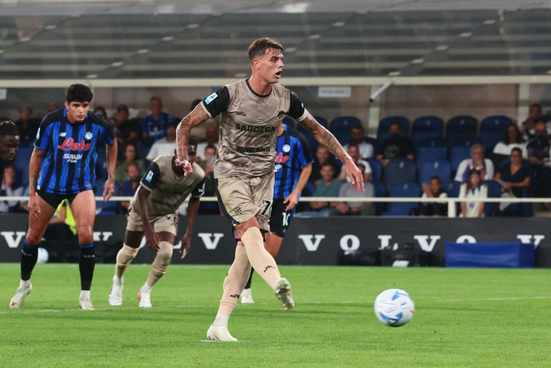 Maldini skoraði sigurmarkið gegn Atalanta.