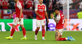 England: Meistararnir teknir í bakaríið í Brighton