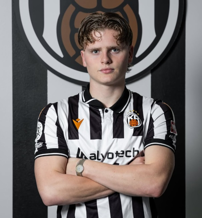 Óðinn Bjarkason í KR-treyjunni.
