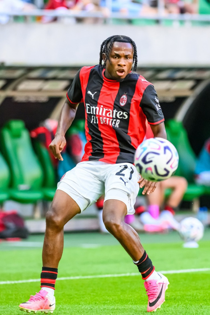 Chukwueze bætist á meiðslalista Milan
