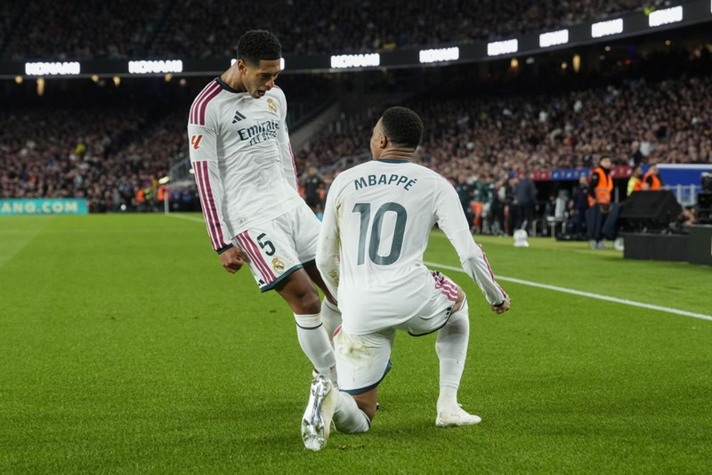 Ótrúleg tölfræði Mbappe gegn Barcelona