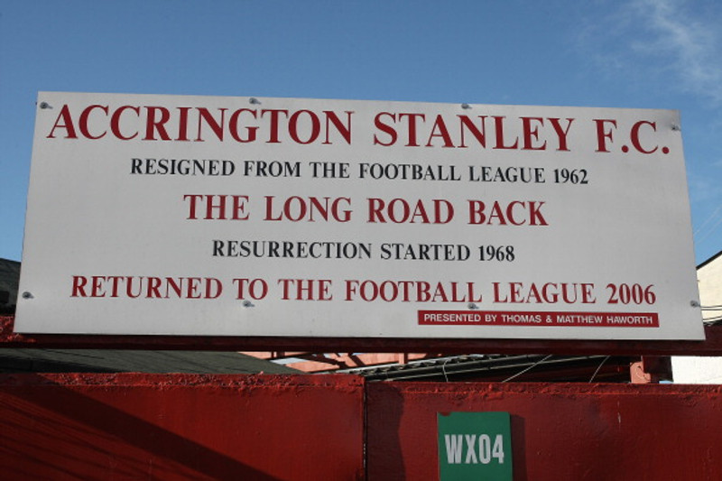 Blótsyrði gætu stöðvað Accrington í að fá nýja stúku.